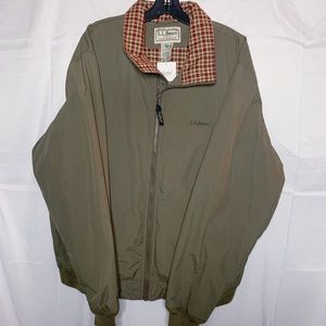 VINTAGE L.L. BEAN WINDBREAKER